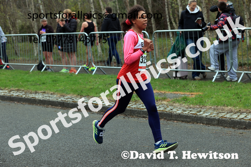 Senior Womens relay, 2026 Elswick Harriers Good Friday Road Relays and Young Athletes, Newburn,  Newcastle upon Tyne. Photo: David T. Hewitson/Sports for All Pics